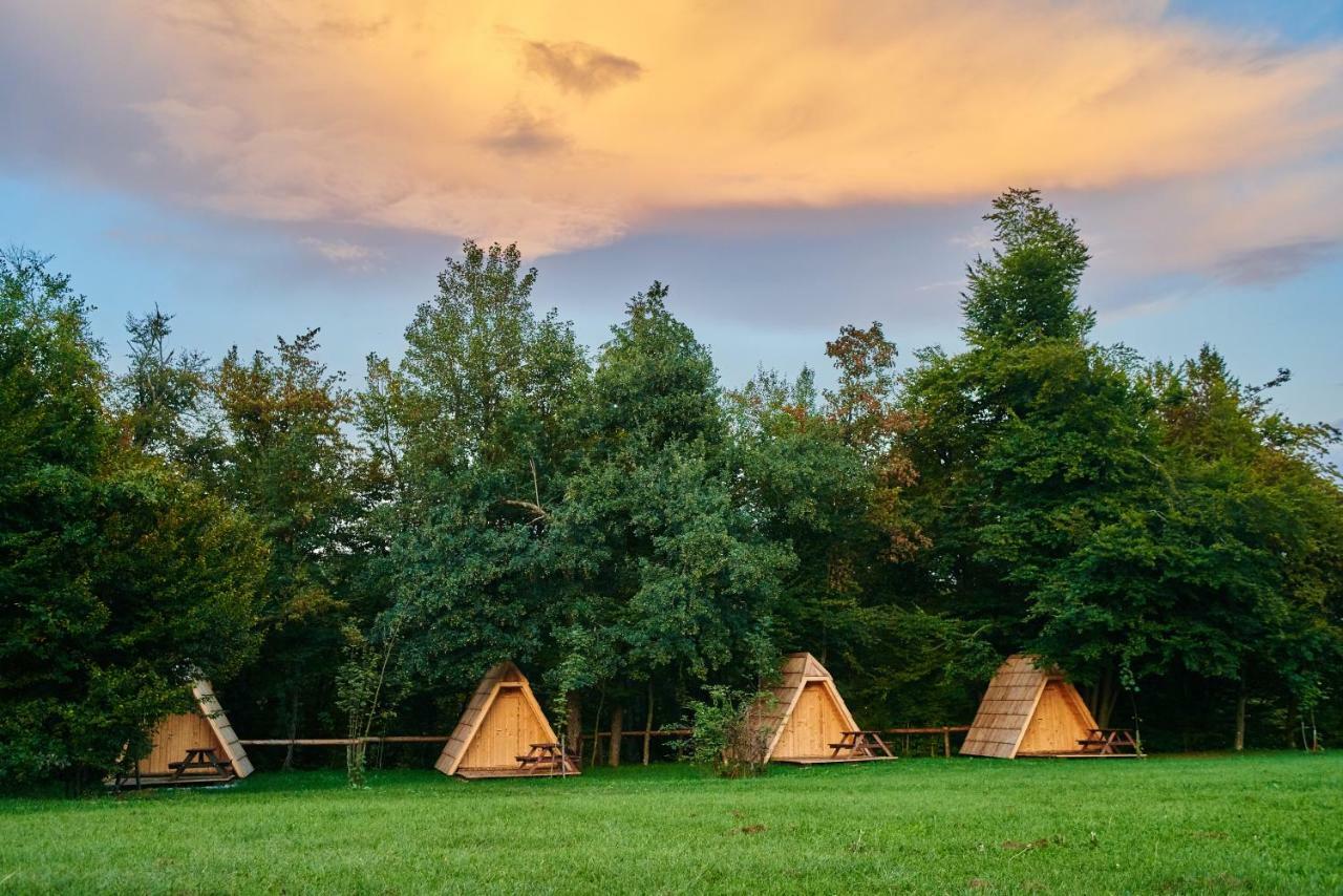 Glamping Village - Speleo Camp 로가텍 외부 사진